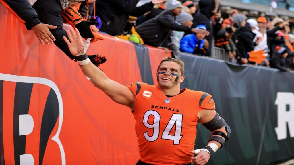 does sam hubbard have a wife