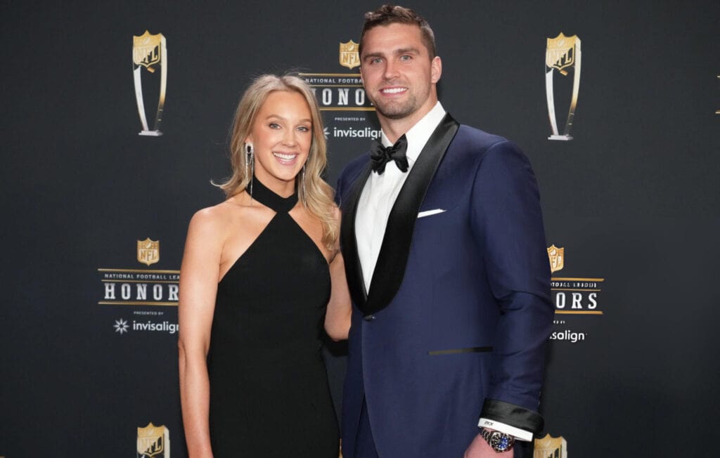 does sam hubbard have a wife