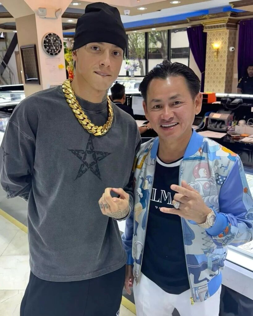 who is johnny dang